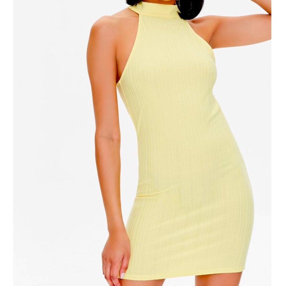 🌸 Clearance! 🌸 Yellow High Neck Body-con Mini Dress Size S